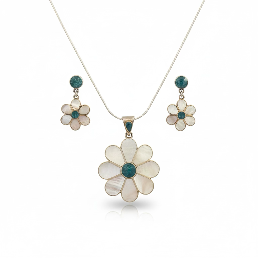 Set of three - silver necklace and pendent