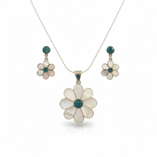 Set of three - silver necklace and pendent